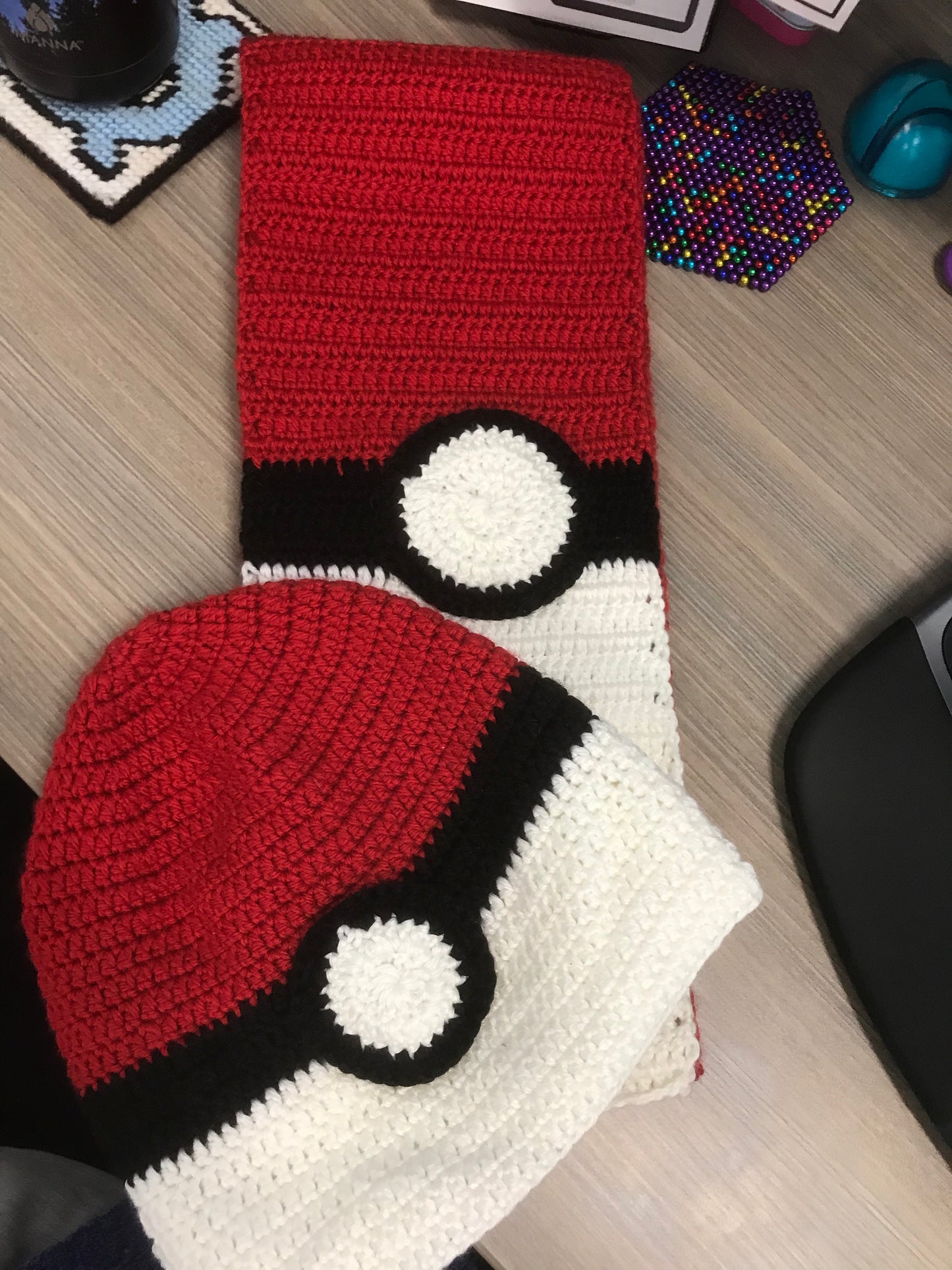 Pokéball Scarf & Hat